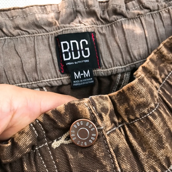 🆕 URBAN OUTFITTERS BROWN DISTRESSED BAGGY PANTS! - Picture 8 of 9